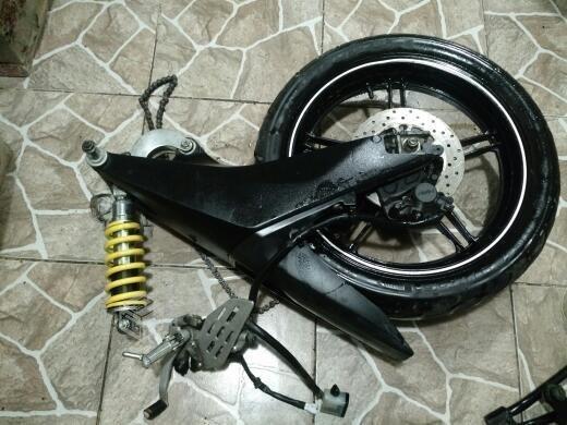 Rueda trasera yamaha r15 completa