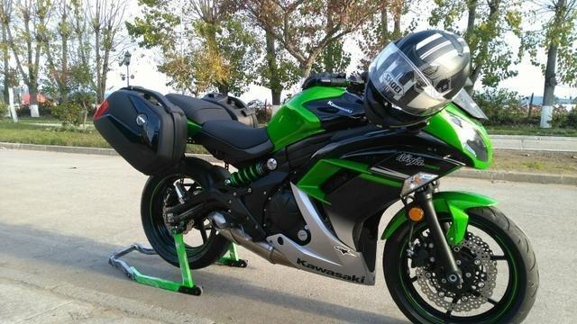 Moto kawasaki ninja 650 r abs