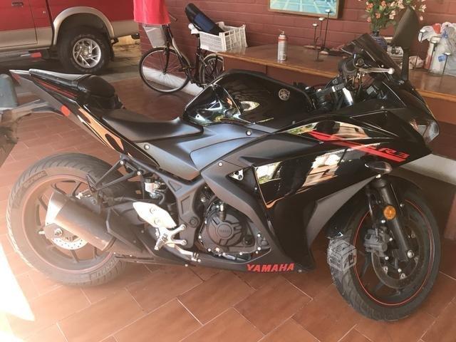 Yamaha R3 320cc