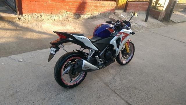 Moto cbr 250