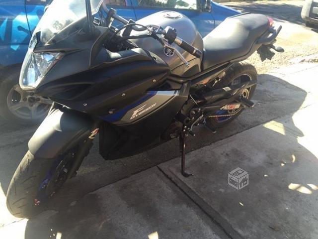 Moto Yamaha xj6 F