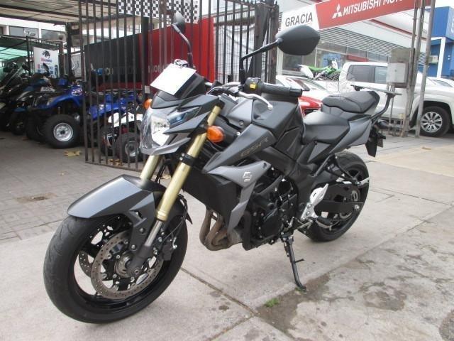 Suzuki gsr 750 abs