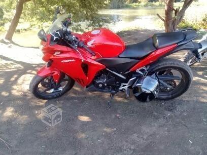 Honda cbr 250r 2014