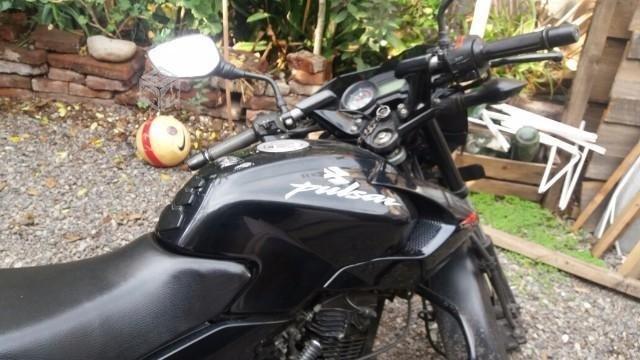 Moto pulsar 135 ls