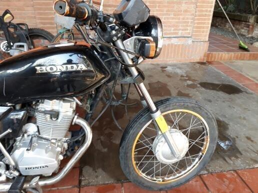 Honda CGL 125 2014