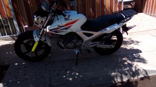 Mi Honda twister 250 cc