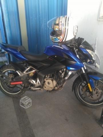 Moto Pulsar NS200