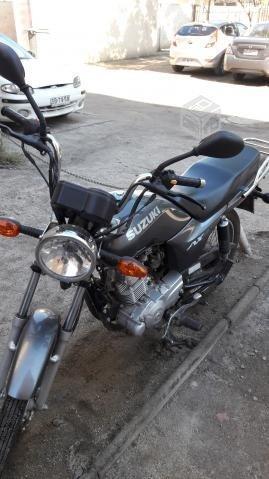 Moto suzuki ax4