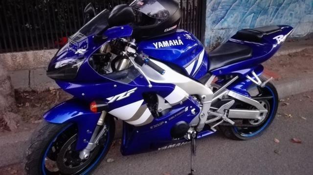 Yamaha yzf R1 1000cc