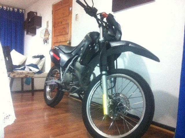 Moto honda 250cc modelo xr tornado 2012