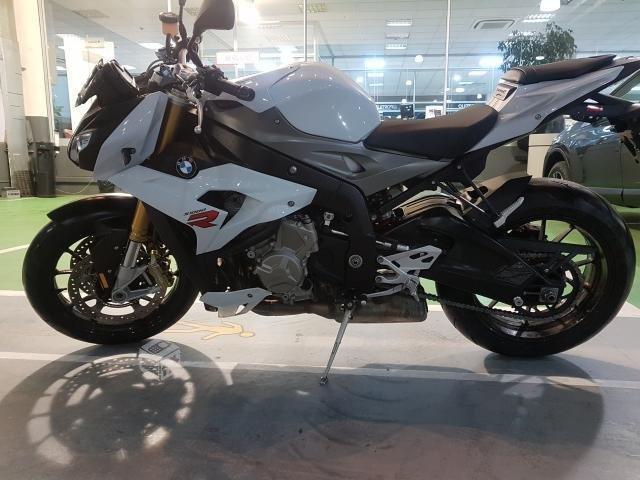 Bmw s1000r