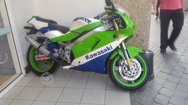 Kawasaki zxr 250cc
