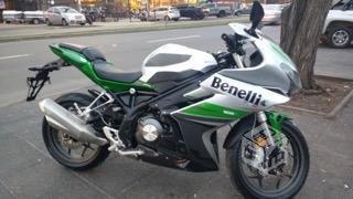 Nueva benelli tnt 300 r racing