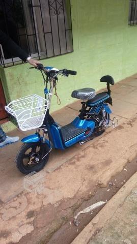 Moto scooter electrica