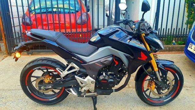 Honda cb 2016