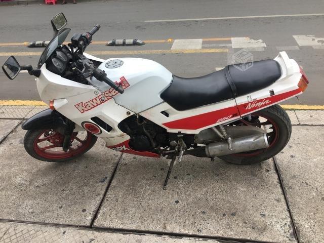 Kawasaki gpx 250 R