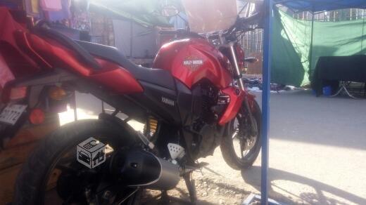 Moto FZ16 Yamaha