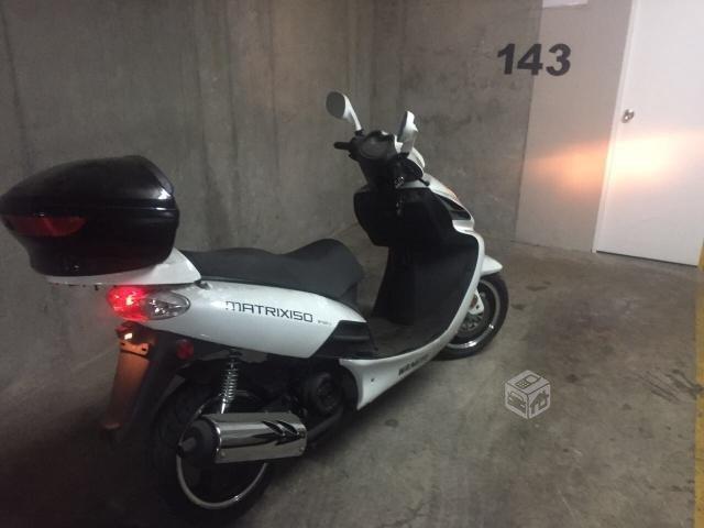 Moto Scooter 2015