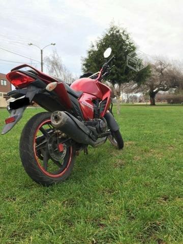 Moto Honda invicta año 2013