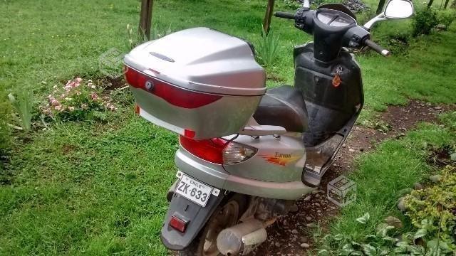 Moto Scooter cristal 125