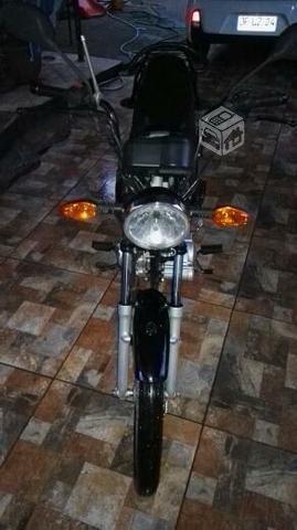 Moto Suzuki GD115
