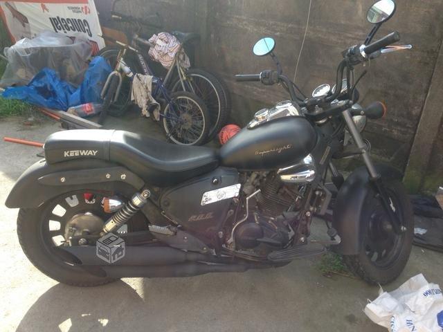 Moto keeway SL 200 cc