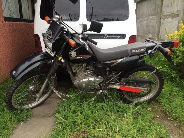 Moto suzuki Dr200