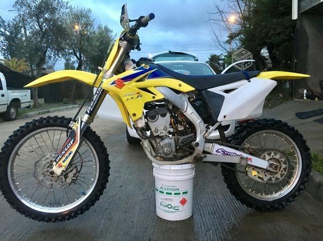 Suzuki rmz 250