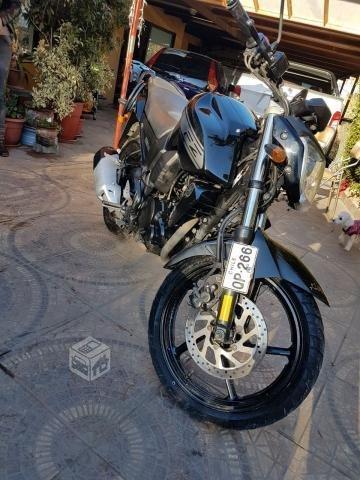 Yamaha FZ16 Negra 2014