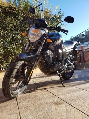 Yamaha FZ16 Negra 2014