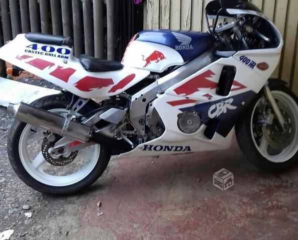 HONDA CBR 1989 400cc