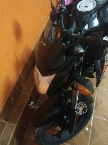 Suzuki gixxer