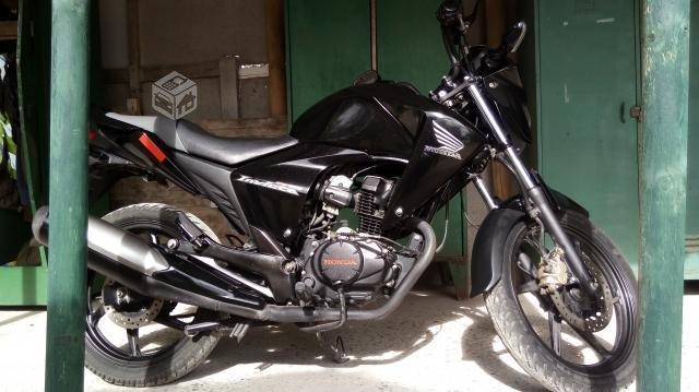 Honda invicta CB150