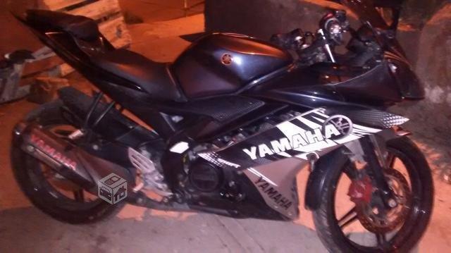 Moto yamaha r15 2016