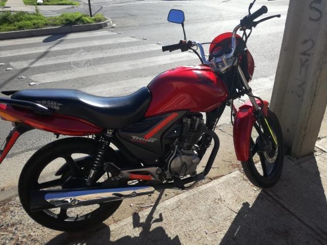 Excelente moto 150cc marca montero