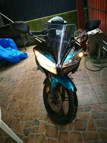 Moto yamaha R15