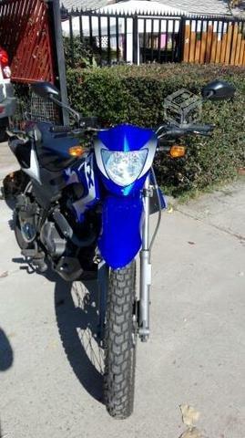 Moto keewey tx 200, año 2016, casi nueva