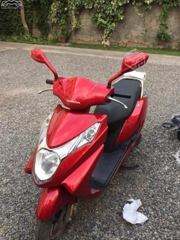 Moto honda elite