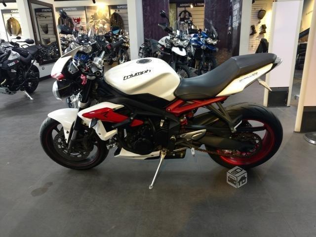 Triumph street triple 675 r 2014