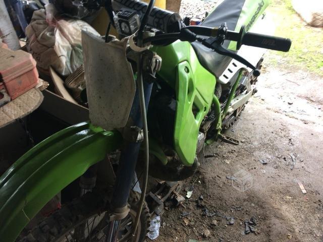 Kawasaki kdx 2t 200cc