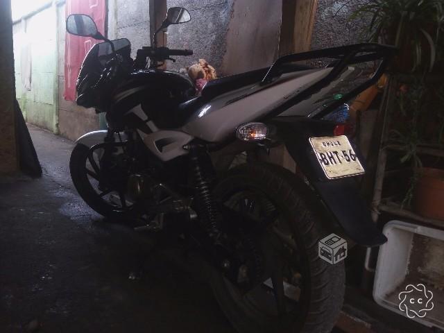 Moto pulsar 180cc