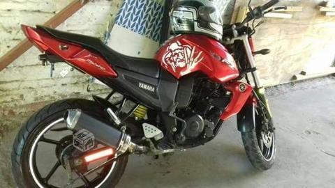 Moto yamaha fz16