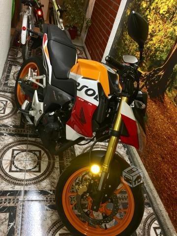 Moto honda cb 190r Repsol