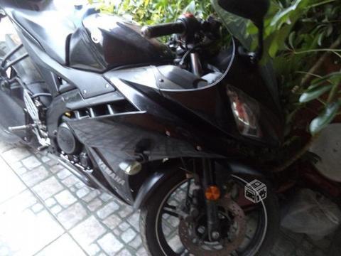 Yamaha r15 2012