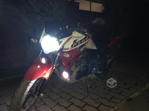 Busco: Permuto Fz fi-s Fz2.0