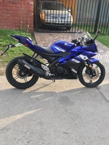 Yamaha r15