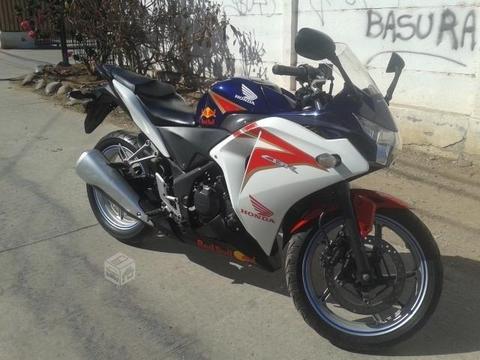 Moto Honda CBR 250