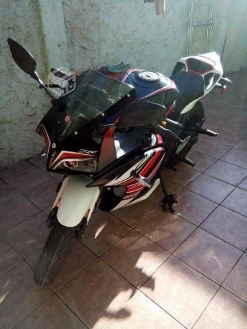 Moto Racer R25