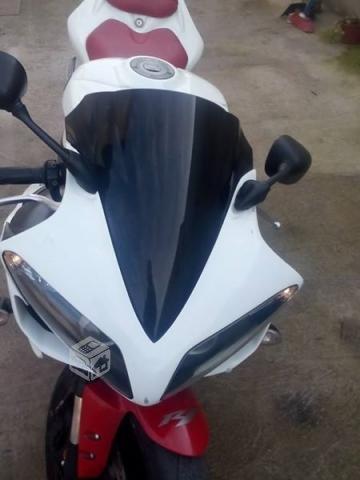 moto yamaha r1, 2008