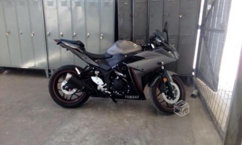 Yamaha r3